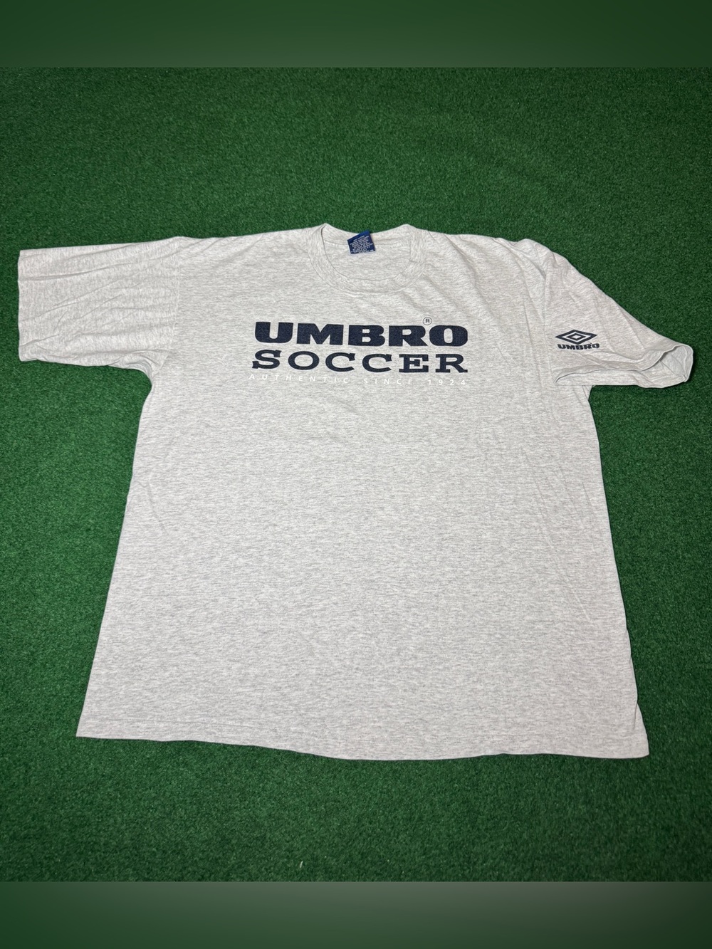 Umbro Soccer Vintage T Shirt XXL 90s Gray 25x30 Single Stitch Retro Logo
